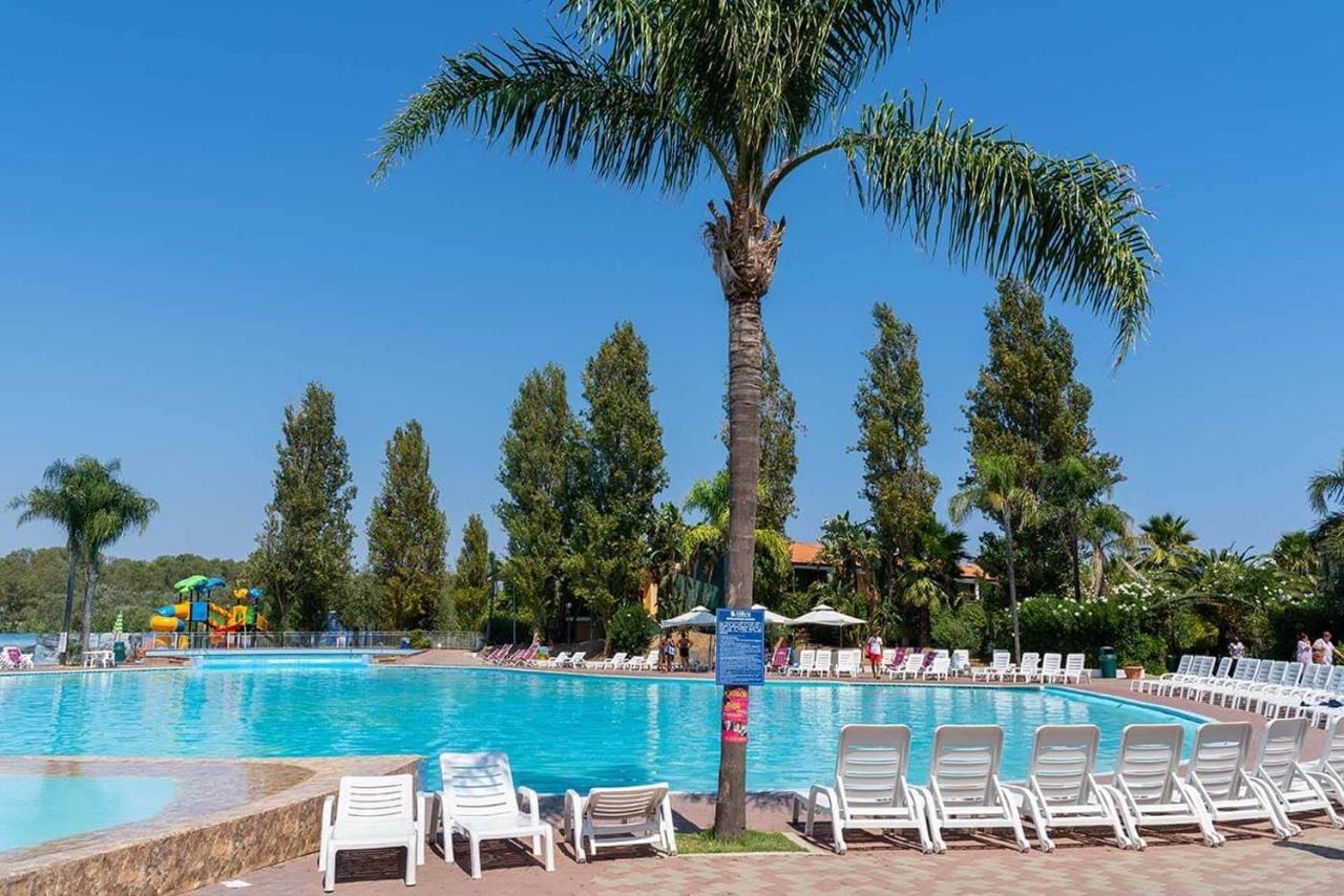 Minerva Club Resort & Golf マリーナ・ディ・シーバリ エクステリア 写真